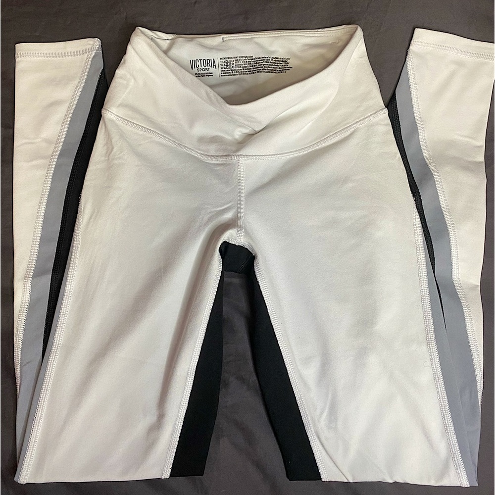 Victoria’s Secret Sport Knockout Legging - Size Extra Small
